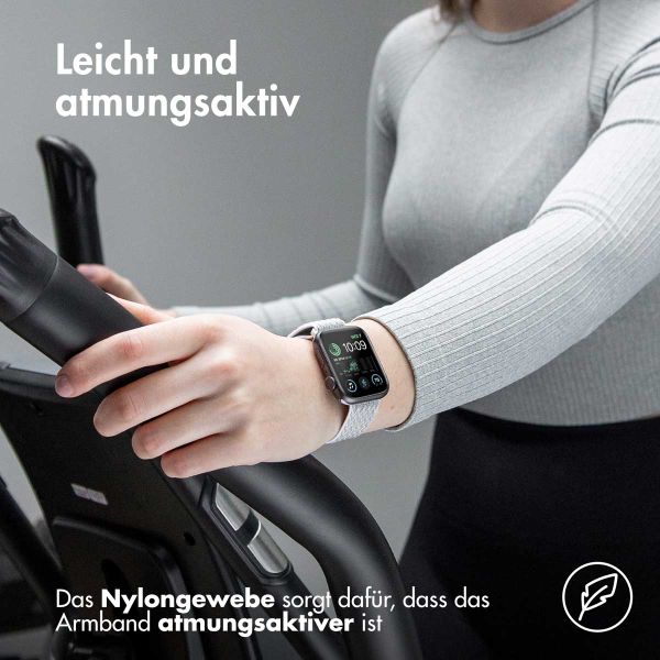 imoshion Elastische Nylonarmband für das Apple Watch Series 1-10 / SE / Ultra (2) - 42/44/45/46/49 mm - Hellgrau