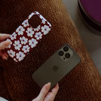 Selencia Vivid Back Cover Samsung Galaxy S24 FE - Choco Flower Pop