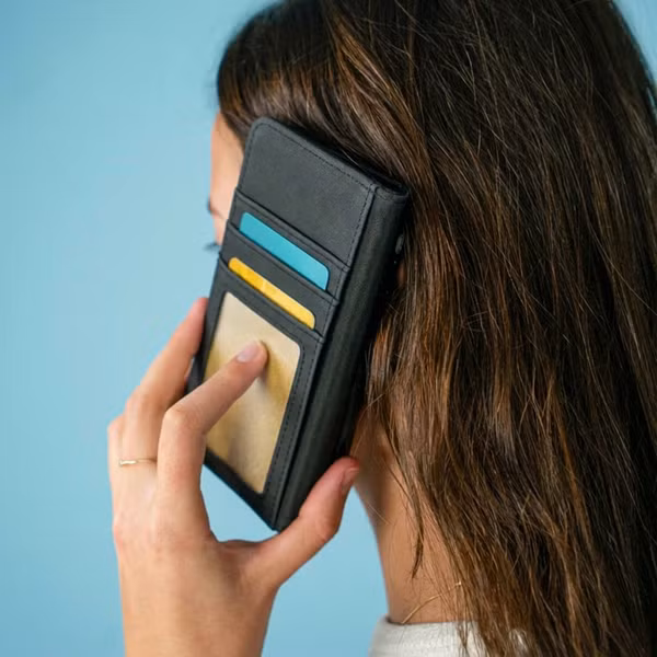 imoshion Luxuriöse Klapphülle Motorola Moto E7 Plus / G9 Play - Schwarz
