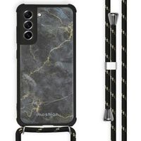 imoshion Design Hülle mit Band für das Samsung Galaxy S21 FE - Black Marble