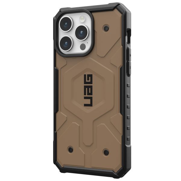 UAG Pathfinder Case MagSafe für das iPhone 15 Pro Max - Dark Earth