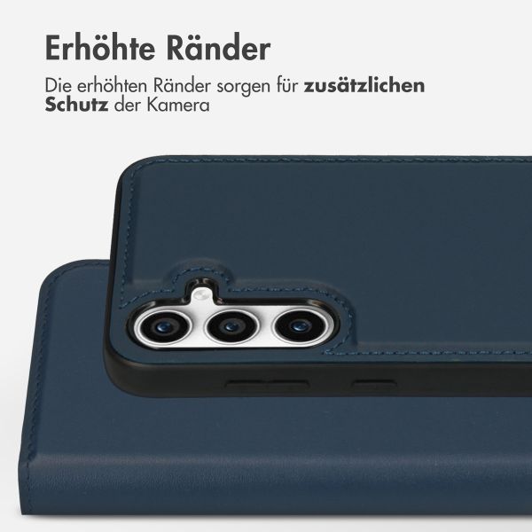 Accezz Premium Leather 2 in 1 Wallet Bookcase für das Samsung Galaxy S23 FE - Dunkelblau