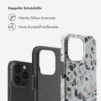 Selencia Vivid Tough Back Cover für das iPhone 15 Pro Max - Chic Terazzo