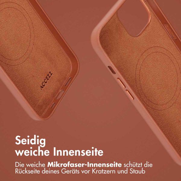 Accezz 2-in-1 Klapphülle aus Leder mit MagSafe Apple iPhone 14 - Sienna Brown