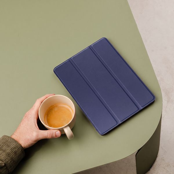 imoshion Trifold Klapphülle Apple iPad Pro 11 (2022 / 2021 / 2020 / 2018) - Dunkelblau