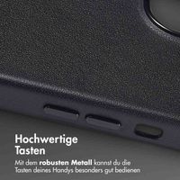 Accezz MagSafe Leather Backcover für das iPhone 14 - Onyx Black