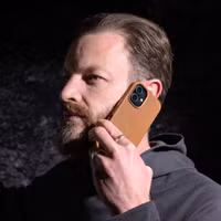 Accezz Vintage Leather Magsafe Backcover iPhone 16 - Tabacco Cognac