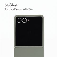Accezz Liquid Silikoncase Samsung Galaxy Z Flip 8 - Cooper Green