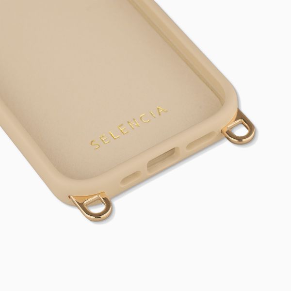 Selencia Rivièra MagSafe Backcover mit abnehmbaren Haken für das Apple iPhone 15 Pro - Milky Latte + Satin Stone Handykette - Brown