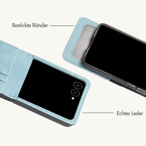 imoshion Luxuriöse Klapphülle Samsung Galaxy Z Flip 8 - Hellblau