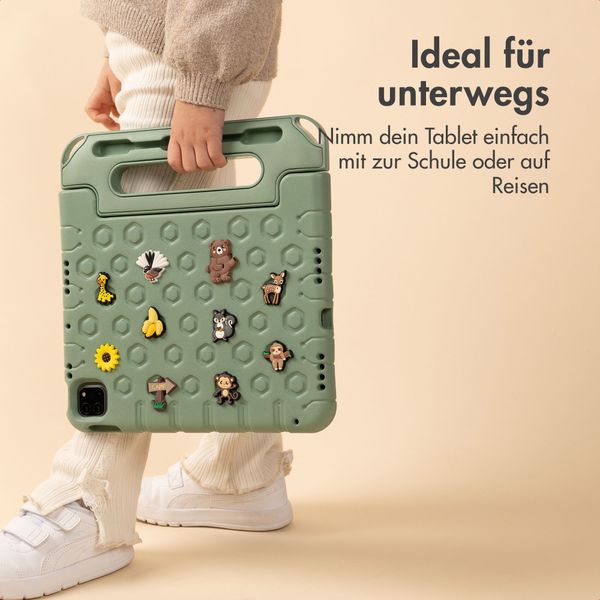 imoshion Kindersichere Schutzhülle mit abnehmbaren Ansteckern Apple iPad 11 (2025) 11 Zoll A16 / iPad 10 (2022) 10.9 Zoll - Olive Green