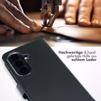 Selencia Echtleder Klapphülle Samsung Galaxy S26 Plus - Grün