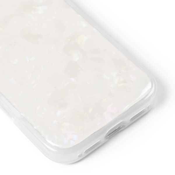iDeal of Sweden Pearlized Case Apple iPhone 16 - Weiß