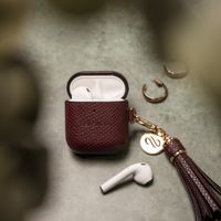 Selencia Yara ﻿Hülle in Schlangenoptik Apple AirPods 1 / 2 - Dunkelrot