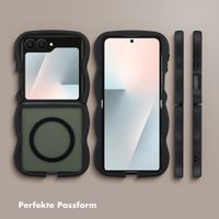 Selencia Wavy Backcover mit MagSafe Samsung Galaxy Z Flip 7 - Schwarz