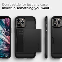 Spigen Slim Armor CS Case für das iPhone 12 Pro Max - Schwarz