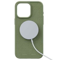 Njorð Collections Wildleder Comfort+ Case MagSafe für das iPhone 15 Pro Max - Olive