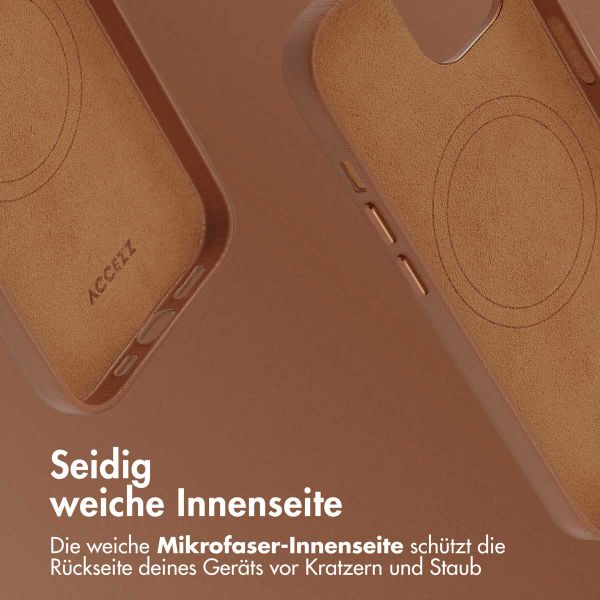 Accezz MagSafe Leather Backcover für das iPhone 15 - Sienna Brown