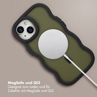 Selencia Wavy Backcover mit MagSafe Apple iPhone 15 - Schwarz