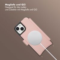 Selencia Riva Bookcase mit MagSafe und Handgelenkband Apple iPhone 15 - Old Pink