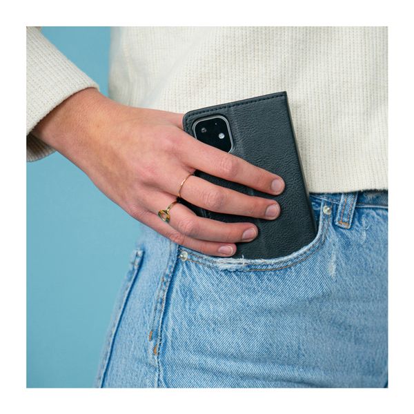 imoshion Luxuriöse Klapphülle Motorola Moto G9 Power - Schwarz