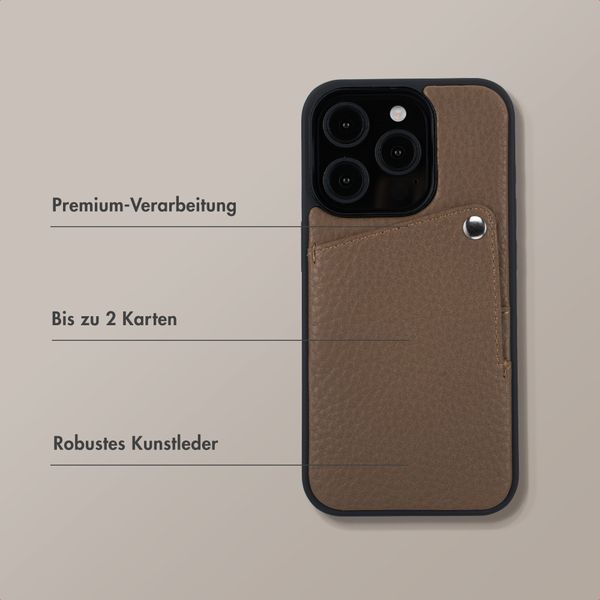 Selencia Riva Back Cover mit Kartenfach Apple iPhone 16 Pro - Mocha Brown