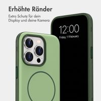 imoshion Color Backcover mit Thin MagSafe Ring Apple iPhone 15 Pro - Dunkelgrün