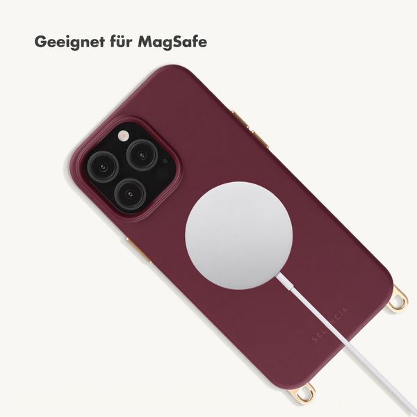 Selencia Rivièra Backcover mit MagSafe mit abnehmbaren Haken Apple iPhone 13 Pro - Bold Burgundy