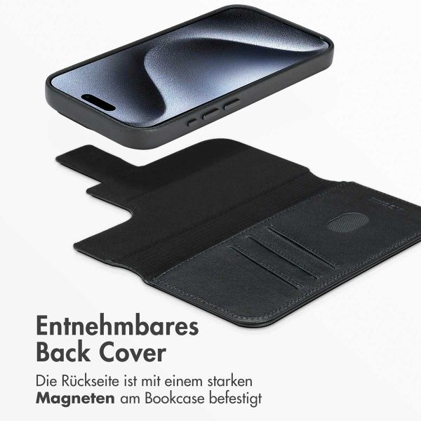 Accezz 2-in-1 Klapphülle aus Leder mit MagSafe für das iPhone 15 Pro - Onyx Black