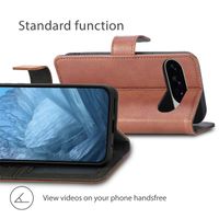 imoshion Luxuriöse Klapphülle Google Pixel 10 / 10 Pro - Braun