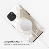 Selencia Vivid Tough Back Cover MagSafe für das iPhone 15 - Marble Light Brown