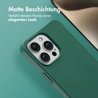 imoshion Color Backcover mit abnehmbarem Handykette und MagSafe Apple iPhone 15 Pro Max - Dunkelgrün