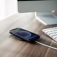 Spigen MagSafe Armor Hülle für das Apple iPhone 12 (Pro) - Schwarz
