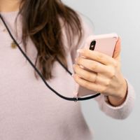 imoshion Color Backcover mit Band iPhone 12 (Pro) - Rosa