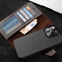 Wachikopa Magic Klapphülle 2-in-1 für das Samsung S23 FE - Dark Brown