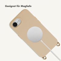 Selencia Rivièra MagSafe Backcover mit abnehmbaren Haken für das Apple iPhone 17e / 16e - Milky Latte + Lova Handykette - Mocha Brown
