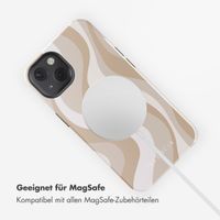 Selencia Vivid Tough Back Cover mit MagSafe für das Apple iPhone 13 - Desert Waves Beige