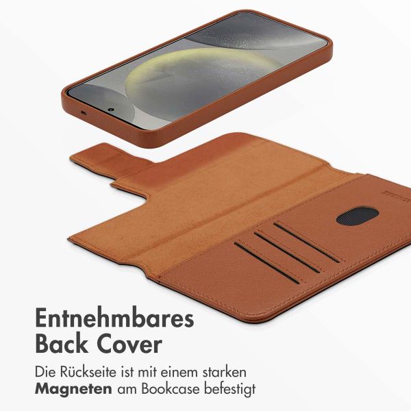 Accezz 2-in-1 Klapphülle aus Leder mit MagSafe für das Samsung Galaxy S25 - Sienna Brown