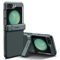 Spigen Tough Armor™ Pro Case für das Samsung Galaxy Z Flip 5 - Abyss Green