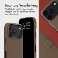 Accezz 2-in-1 Klapphülle aus Leder mit MagSafe Apple iPhone 18 Pro Max / 17 Pro Max - Kaffeebraun