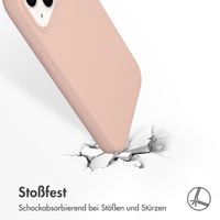 Accezz Liquid Silikoncase für das iPhone 14 - Rosa