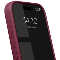 iDeal of Sweden Silikonhülle mit MagSafe Apple iPhone 17 - Fine Wine