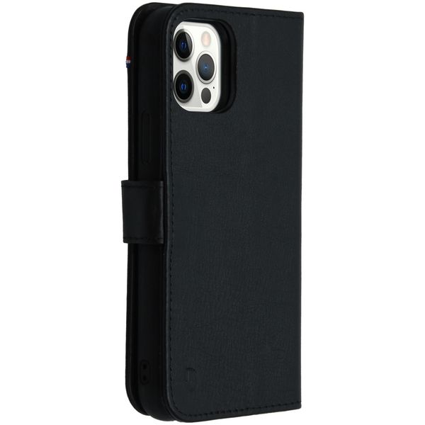 Decoded 2 in 1 Leather Klapphülle für das Apple iPhone 12 (Pro) - Schwarz