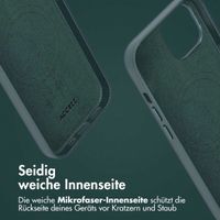 Accezz 2-in-1 Klapphülle aus Leder mit MagSafe für das Apple iPhone 15 - Cedar Green