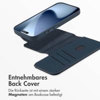 Accezz 2-in-1 Klapphülle aus Leder mit MagSafe Apple iPhone 17 Pro - Nightfall Blue