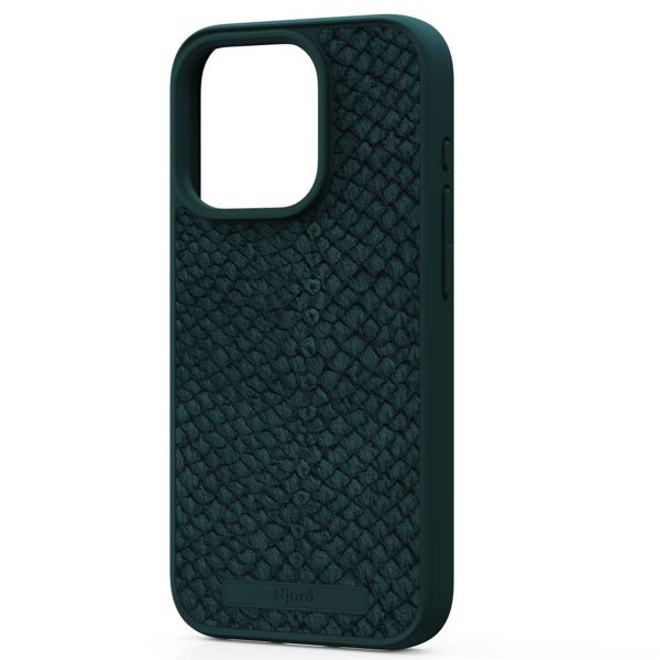 Njorð Collections Salmon Leather MagSafe Case für das iPhone 15 Pro - Green