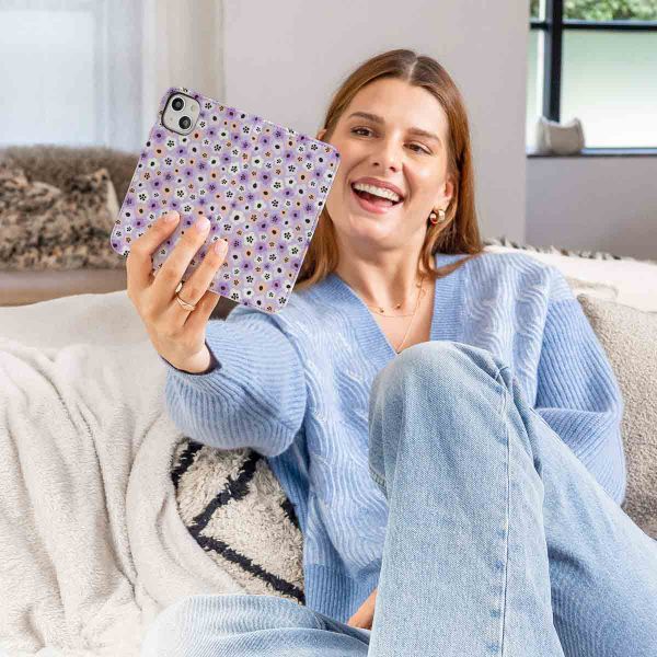imoshion ﻿Design Klapphülle für das Google Pixel 6a - Purple Flowers