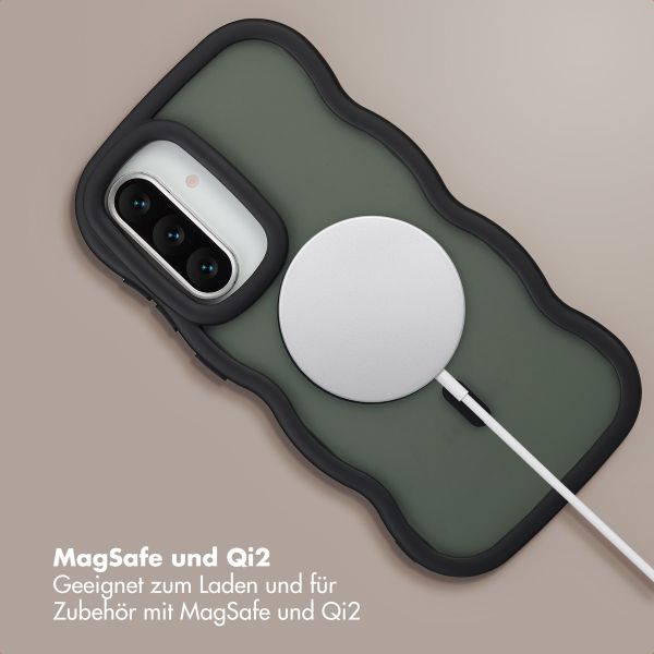 Selencia Wavy Backcover mit MagSafe Samsung Galaxy A36 / A56 - Schwarz