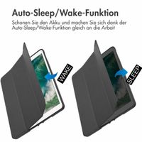 imoshion Trifold Klapphülle Apple iPad 6 (2018) 9.7 Zoll / iPad 5 (2017) 9.7 Zoll / Air 2 (2014)/Air 1 (2013) - Schwarz