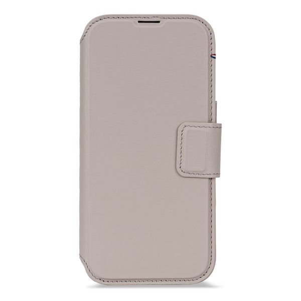 Decoded 2 in 1 Leather Klapphülle MagSafe Apple iPhone 17 Pro Max - Solid Clay